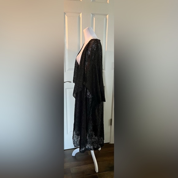 Black lace duster by LuLaRoe Sz L EUC - Picture 3 of 6